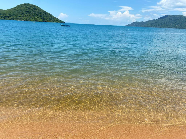 Capricorn Lake Cottage